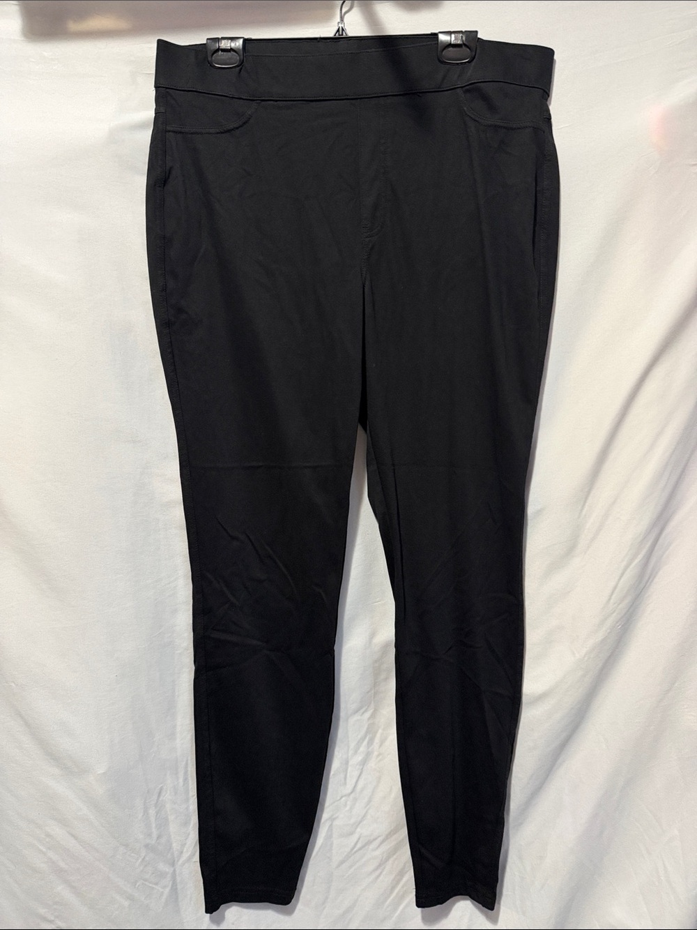 Women's Black Pull-On Ponte Leggings
